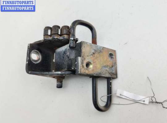 купить Петля двери передней правой на Volkswagen Passat B5