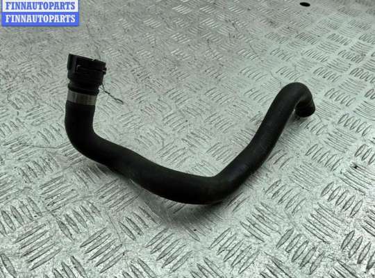 Патрубок отопителя (печки) AU1705327 на Audi A4 B6 (2001-2004)