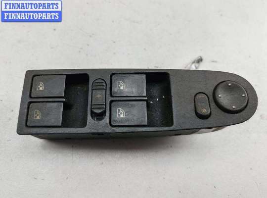 Купить Блок кнопок управления стеклоподъемниками на Opel Omega B (1994-2003) Блок кнопок управления стеклоподъемниками OP2378175 на Opel Omega B (1994-2003)