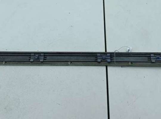 купить Молдинг двери задней левой на BMW 5 E39 (1995-2003)