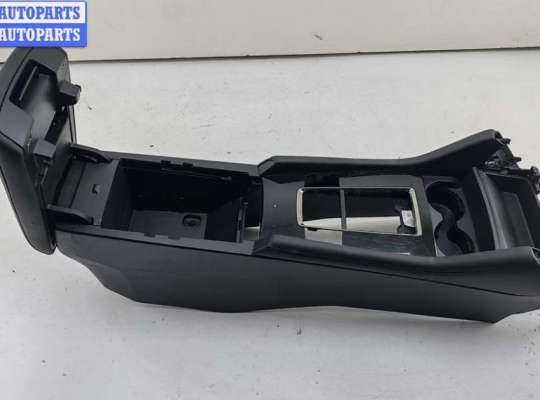 купить Консоль салона (центральная часть) на Mazda 3 (2018- ) BP