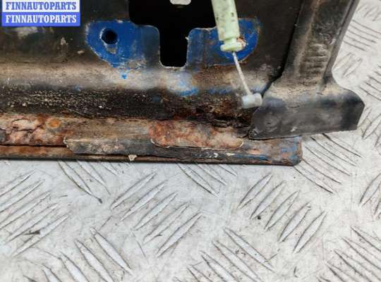 купить Дверь задняя распашная правая на Renault Kangoo I (1998-2008)