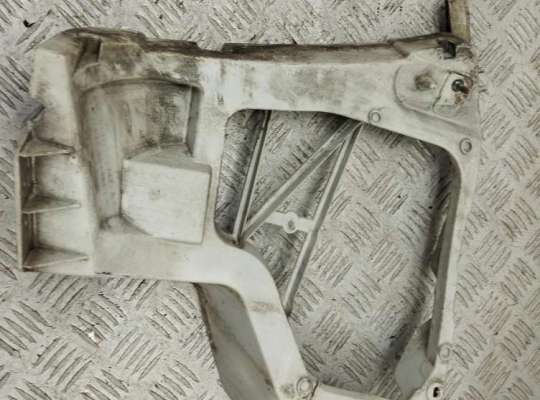 купить Кронштейн бампера заднего на Ford C-Max