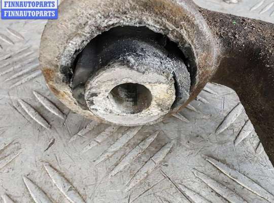 купить Рычаг подвески передний правый на Volkswagen Transporter T4