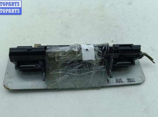 купить Фонарь салонный (плафон) на Volkswagen Touareg