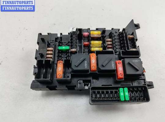 Блок предохранителей MN51184 на Mini Cooper/One 3 (F55/F56, 2013-2024)