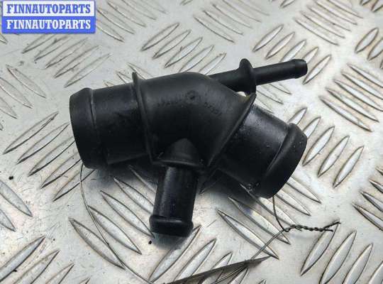 купить Фланец (тройник) системы охлаждения на Volkswagen Bora