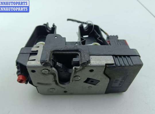 Замок боковой двери на Opel Zafira A
