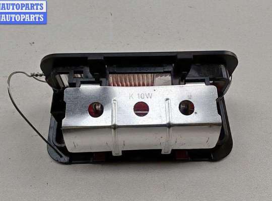 купить Фонарь салонный (плафон) на BMW 7 E65/E66 (2001-2008)