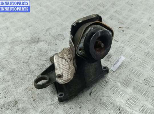 Кронштейн КПП опорный AU1742570 на Audi A6 C5 (1997-2005)