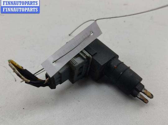 купить Датчик уровня омывающей жидкости на Peugeot 607