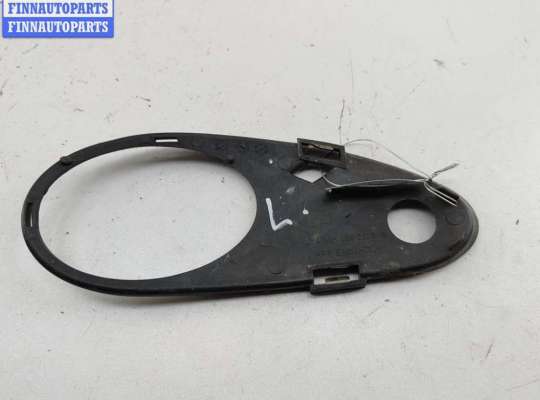 купить Рамка фары противотуманной левой на Mercedes C-Class W203 (2000-2006)