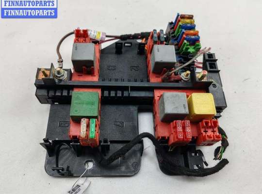 Купить Блок предохранителей на Mercedes M-Class ML W163 (1998-2004) Блок предохранителей MB1651780 на Mercedes M-Class ML W163 (1998-2004)