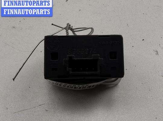 купить Кнопка стеклоподъемника переднего правого на BMW 7 E38 (1994-2001)