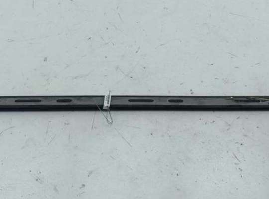 купить Молдинг двери задней правой на Audi A6 C5 (1997-2005)