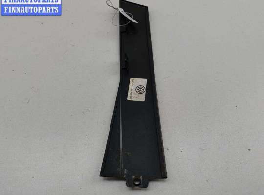 купить Накладка двери задней правой на Volkswagen Passat B5