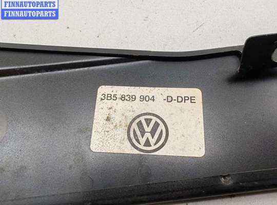 купить Накладка двери задней правой на Volkswagen Passat B5