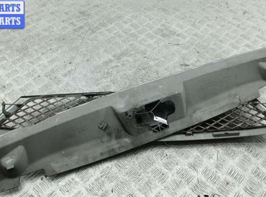 купить Решетка радиатора на Ford Mondeo III (2000-2007)