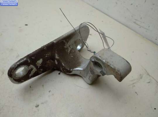 купить Петля двери передней правой на Volkswagen Transporter T5