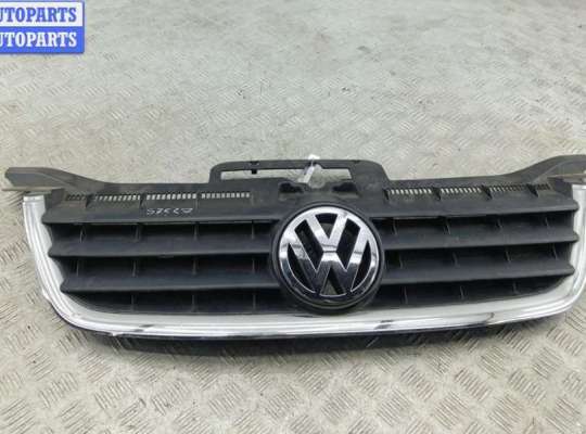 купить Решетка радиатора на Volkswagen Touran