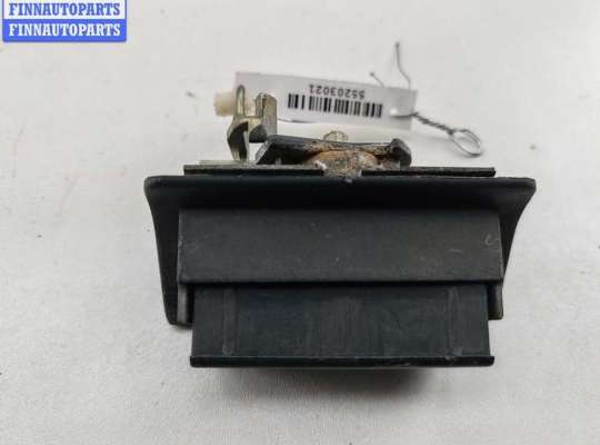 купить Кнопка открывания багажника на Volkswagen Golf-3