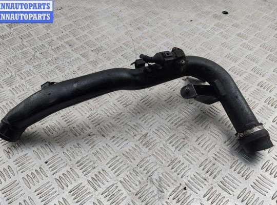 купить Патрубок турбины на Volkswagen Passat B5