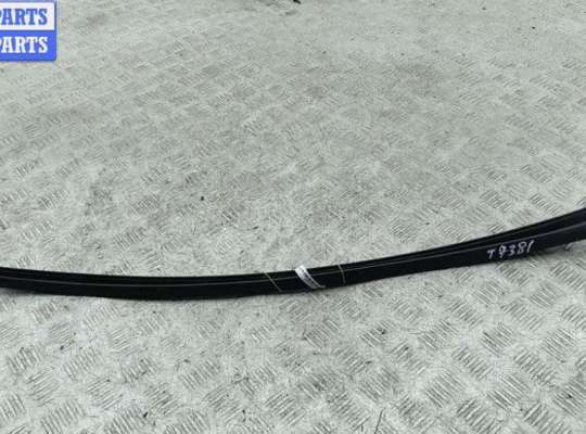 купить Молдинг лобового стекла на Volkswagen Passat B5