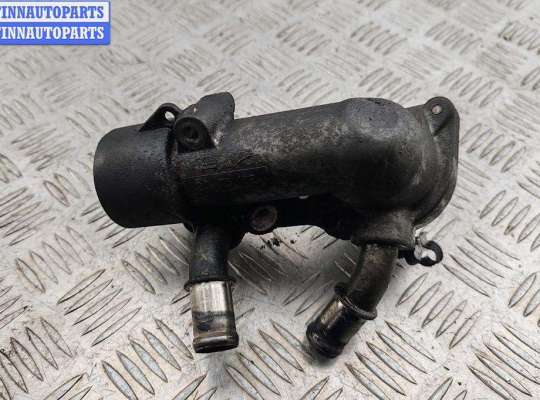 Корпус термостата на Opel Zafira A