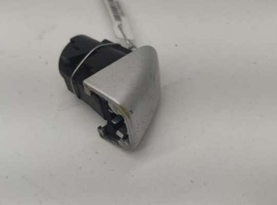 купить Накладка на ручку двери на Audi A4 B8 (2007-2015)