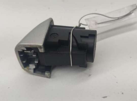 купить Накладка на ручку двери на Audi A4 B8 (2007-2015)