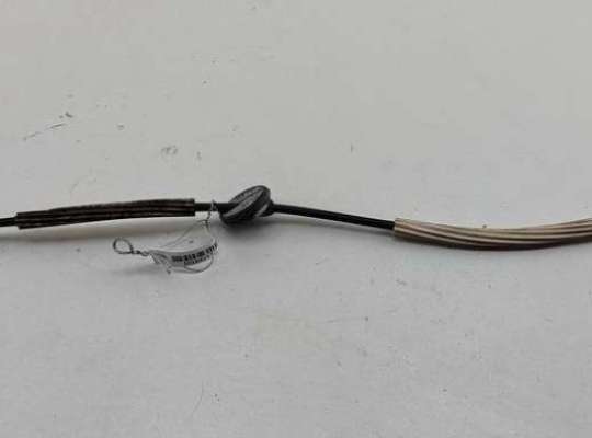 Трос двери передней VG2677831 на Volkswagen Touareg