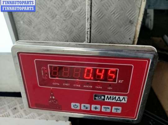 купить Молдинг двери передней правой на Volkswagen Passat B4