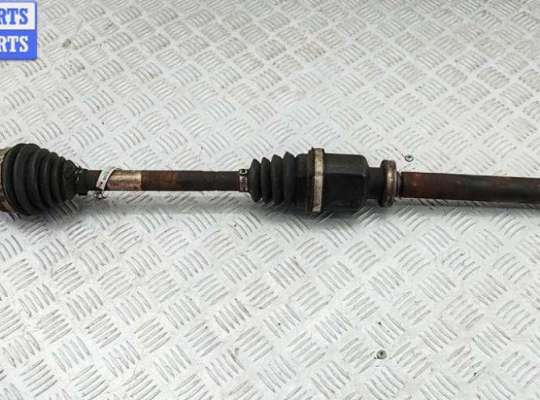 Полуось передняя правая RN1574434 на Renault Megane II (2002-2008)