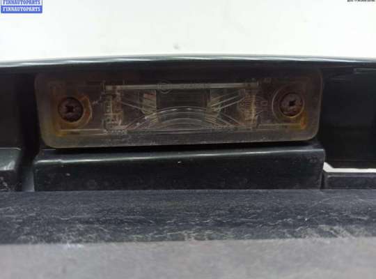 Планка подсветки номера на Opel Vectra B
