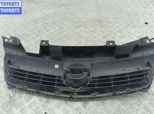 купить Решетка радиатора на Opel Zafira B (2004-2014)