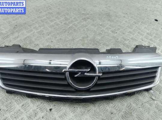 купить Решетка радиатора на Opel Zafira B (2004-2014)