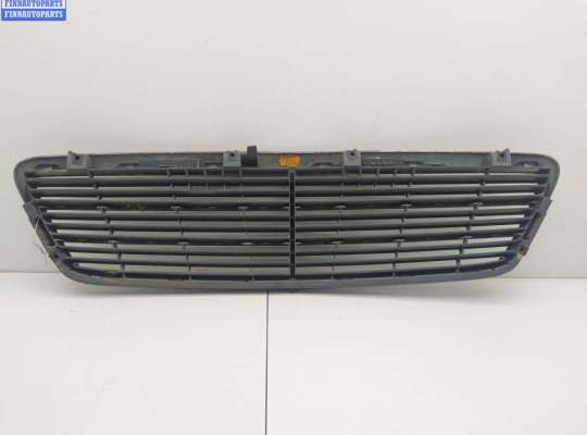 купить Решетка радиатора на Mercedes C-Class W203 (2000-2006)