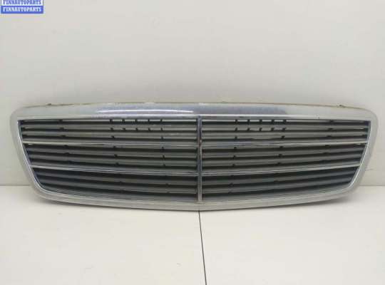 купить Решетка радиатора на Mercedes C-Class W203 (2000-2006)