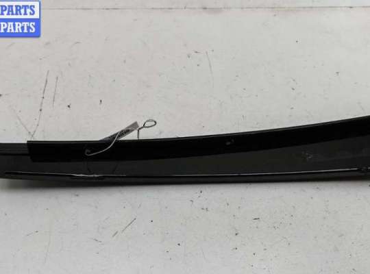 купить Накладка двери задней правой на Volkswagen Passat B5+ (GP)