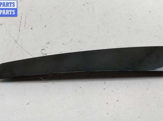 купить Накладка двери задней правой на Volkswagen Passat B5+ (GP)