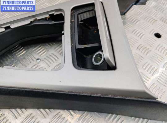 купить Консоль салона (центральная часть) на BMW 3 E90/E91/E92/E93 (2005-2013)