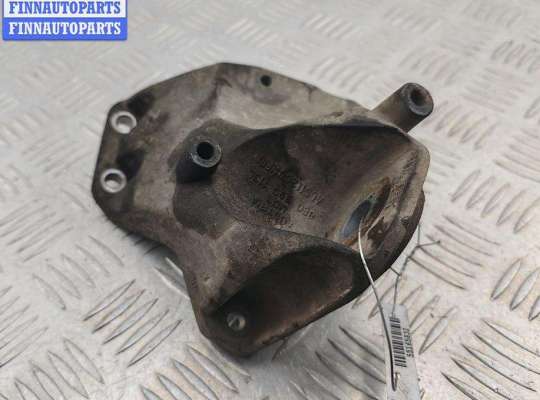 купить Кронштейн КПП опорный на Audi A4 B7 (2004-2008)