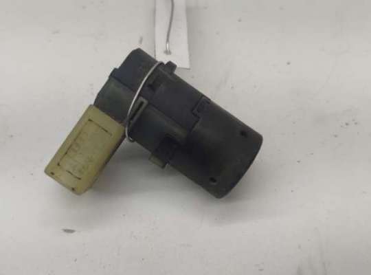 купить Датчик парковки (парктроник) задний на Audi A6 C5 (1997-2005)