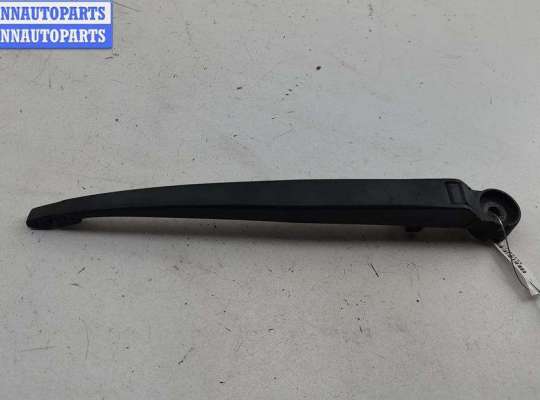 Щеткодержатель (поводок стеклоочистителя) задний BM3673855 на BMW 5 E39 (1995-2003)