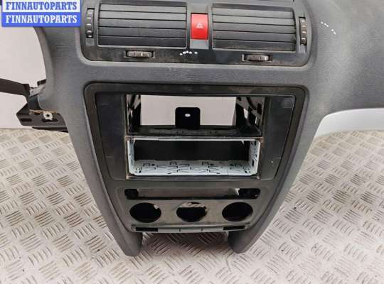 купить Панель приборная (торпедо) на Skoda Octavia mk2 (A5 1Z) 2004-2013