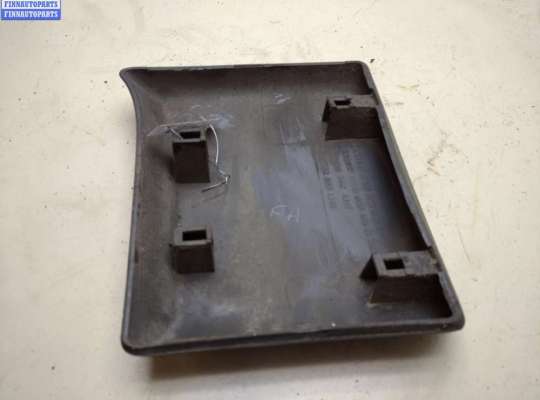 купить Молдинг наружный кузовной задний левый на Opel Vivaro A (2001-2014)