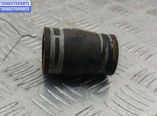 Патрубок OP2266555 на Opel Vectra C (2002-2008)
