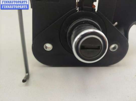 купить Кнопка открывания багажника на Opel Corsa C (2000-2006)