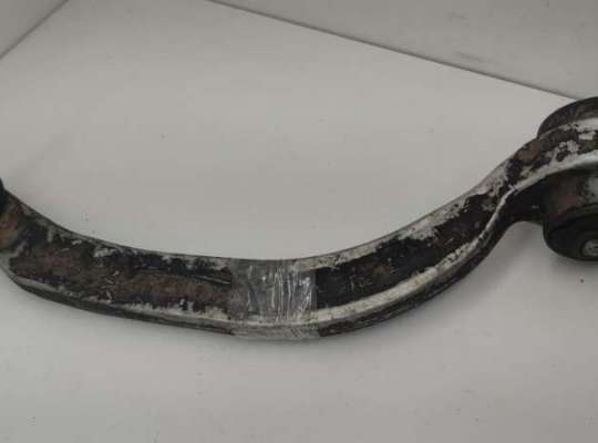 Рычаг подвески на Audi A6 (C5)