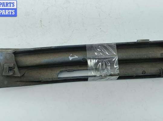 Решетка (заглушка) бампера